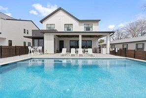 Outdoor pool, a heated pool