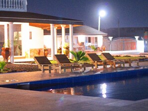 House | Pool | Outdoor pool - Impeccable 3-bed House in Prampram Accra (Prampram)