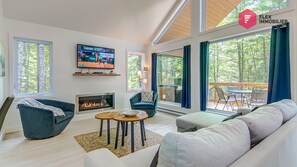 Smart-TV, Kamin, Videospiele