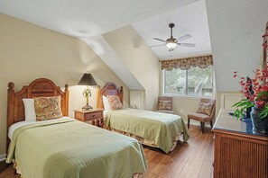 3 dormitorios, tabla de planchar con plancha, wifi gratis y ropa de cama