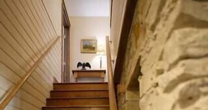 Light Horse Inn: Suite 6