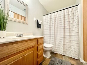 Combined shower/bathtub