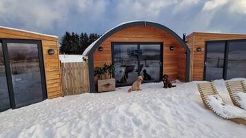 Luxury Cabin, Hot Tub (Knockan, Pet Friendly) | 1 bedroom, premium bedding, iron/ironing board, free WiFi