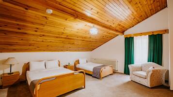 Comfort Room | Free WiFi