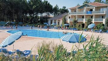 Piscine extérieure, piscine chauffée