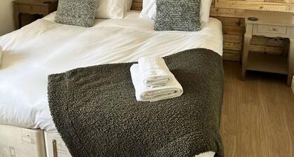 Elmbridge Farm Nuthatch Lodge