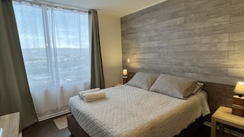 Apartamento superior | 2 quartos, individualmente decorados, individualmente mobiliados