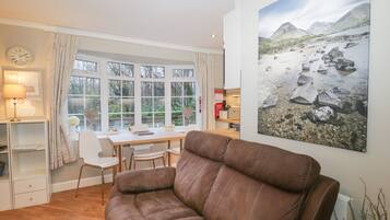 Cottage | Living room