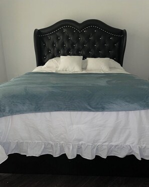 2 habitaciones, tabla de planchar con plancha y wifi gratis 