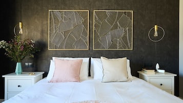 2 bedrooms