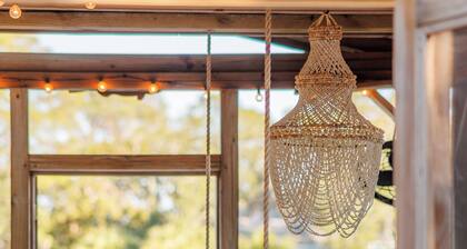 Couples Retreat / FREE Golf Cart, Bikes & Kayaks / PRIVATE Dock on a Tidal Creek