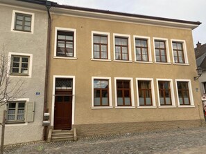 Apartment | Exterior - Family -only- Welcome to Berching (Berching)