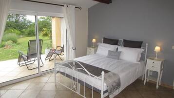 1 bedroom, iron/ironing board, free WiFi, bed sheets