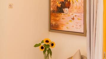 Habitación Deluxe, 1 cama King size, para no fumadores | Edredón, minibar y caja de seguridad en la habitación