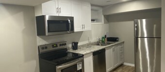 Quite and Cozy 1 Bedroom Suite@Rosewood, Saskatoon. Parks and eating close by