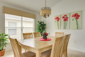 House, Multiple Beds (Simon's Southern Dunes Vacation Home) | Private kitchen