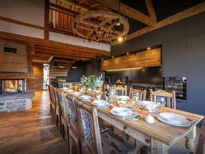 Dining - Chalet Keramis -  alpine break for 15, hot tub & games room - OVO Network (La Rivière-Enverse)