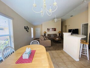 House, Multiple Beds (Bruces Southern Dunes Vacation Home) | Private kitchen