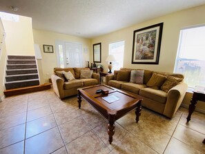 House, Multiple Beds (Richard's Southern Dunes Vacation Hom) | Living room