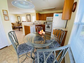 House, Multiple Beds (Richard's Southern Dunes Vacation Hom) | Private kitchen
