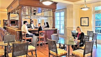 Bar (en la propiedad)