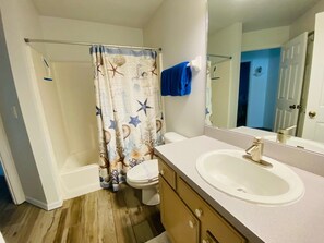 House, Multiple Beds (Dianes Southern Dunes Vacation Home) | Bathroom - Dianes Southern Dunes Vacation Home (Haines City)
