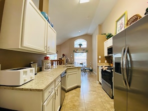 House, Multiple Beds (Southern Dunes Vacation Home) | Private kitchen - Southern Dunes Vacation Home (Haines City)