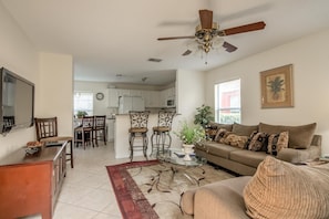 House, Multiple Beds (Ceri's Southern Dunes Vacation Home) | Living room - Ceri's Southern Dunes Vacation Home (Haines City)