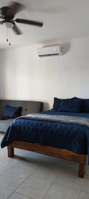 Basic Room | Iron/ironing board, free WiFi, bed sheets - HOTEL SUNSET SAN CARLOS (Comondu)