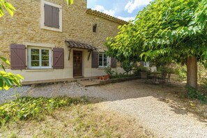 Exterior - Mas Provence (Uzès) - Luxury Apartment - swimming pool 12-6 m - 9 acres garden (Tresques)