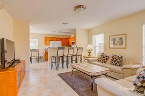 獨棟房屋, 多張床 (Paul's Southern Dunes Vacation Home) | 客廳