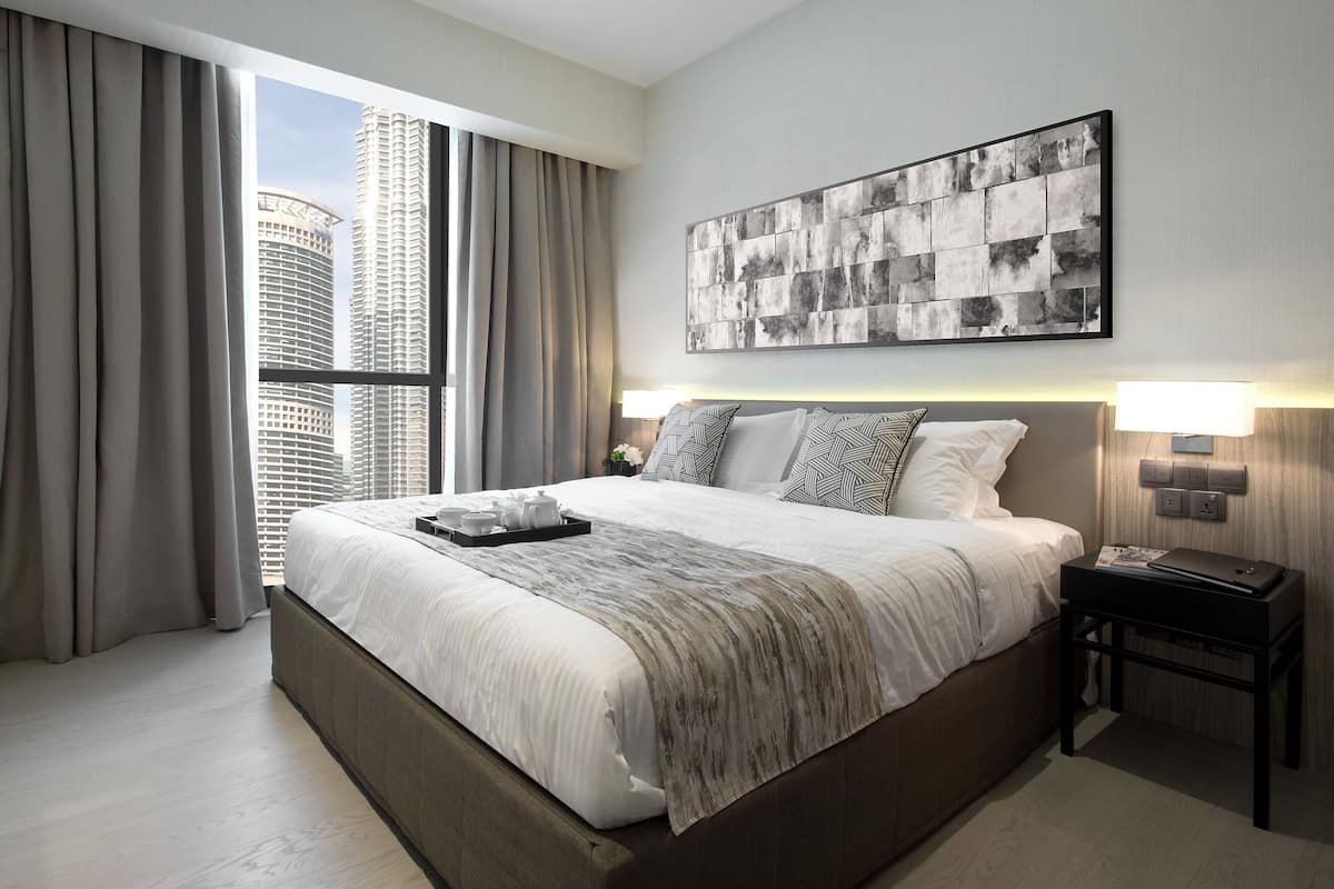 Habitación Premier, 1 habitación | Servicio de la propiedad