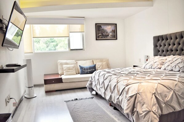 2 chambres, bureau, accès au Wi-Fi (inclus)