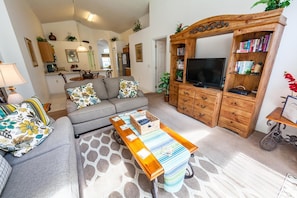 House, Multiple Beds (Kevin's Southern Dunes House ) | Living room