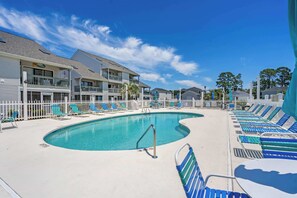 Pool - Rudy's Reel 'Em Inn By Beach Star (Myrtle Beach)