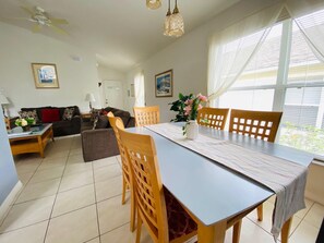 Maison, 2 grands lits (Dennis' Southern Dunes Vacation Home) | Cuisine privée