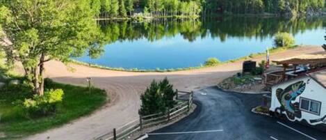 Enceinte de lâhĂ©bergement