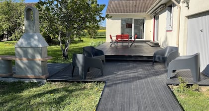 Detached house, quiet location.