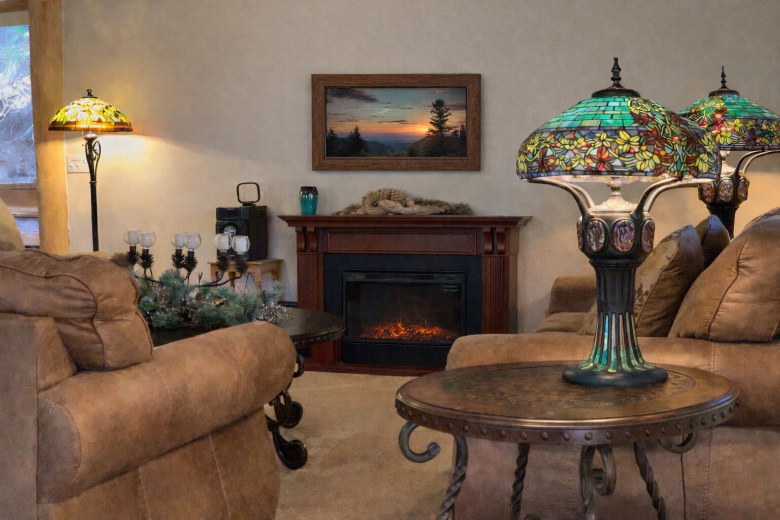 Smart TV, fireplace, DVD player, foosball