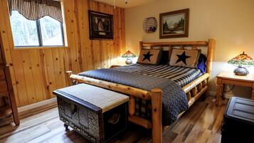 5 bedrooms, iron/ironing board, travel crib, free WiFi