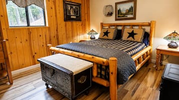 5 bedrooms, iron/ironing board, travel crib, WiFi (free)