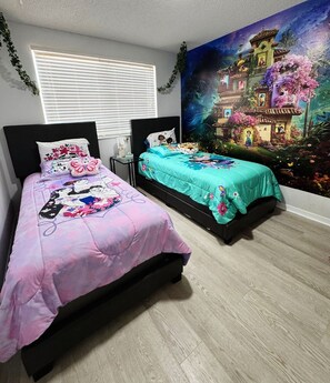 4 bedrooms, iron/ironing board, travel cot, free WiFi