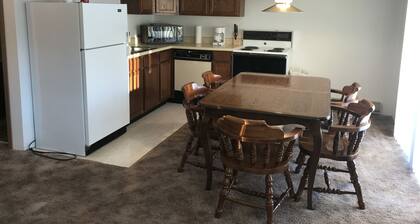 Clean, Comfortable and Quiet Condo at the base of Jackson Creek Summit