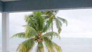 House, 5 Bedrooms, Ocean View | Balcony - Sea Oats Beach by Florida Keys Luxury Rentals (Islamorada)