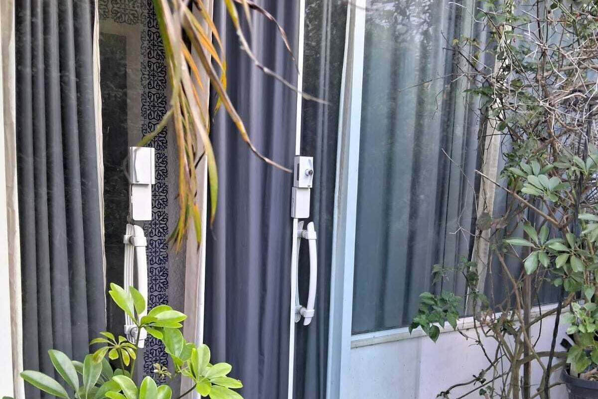 舒適客房 | 迷你吧、床單