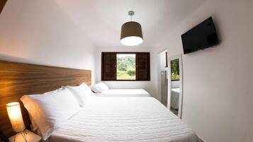 Superior Triple Room, Multiple Beds | 1 bedroom, minibar, bed sheets