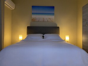 1 chambre, fer et planche à repasser, Wi-Fi gratuit, draps fournis