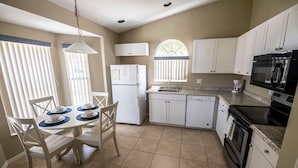 Hus - flera sängar (John's Indian Ridge Oaks Vacation Hom) | Eget kök