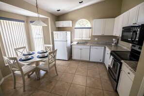 獨棟房屋, 多張床 (John's Indian Ridge Oaks Vacation Hom) | 私人廚房