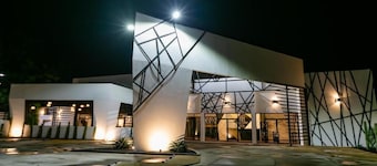 D la Torre Hotel